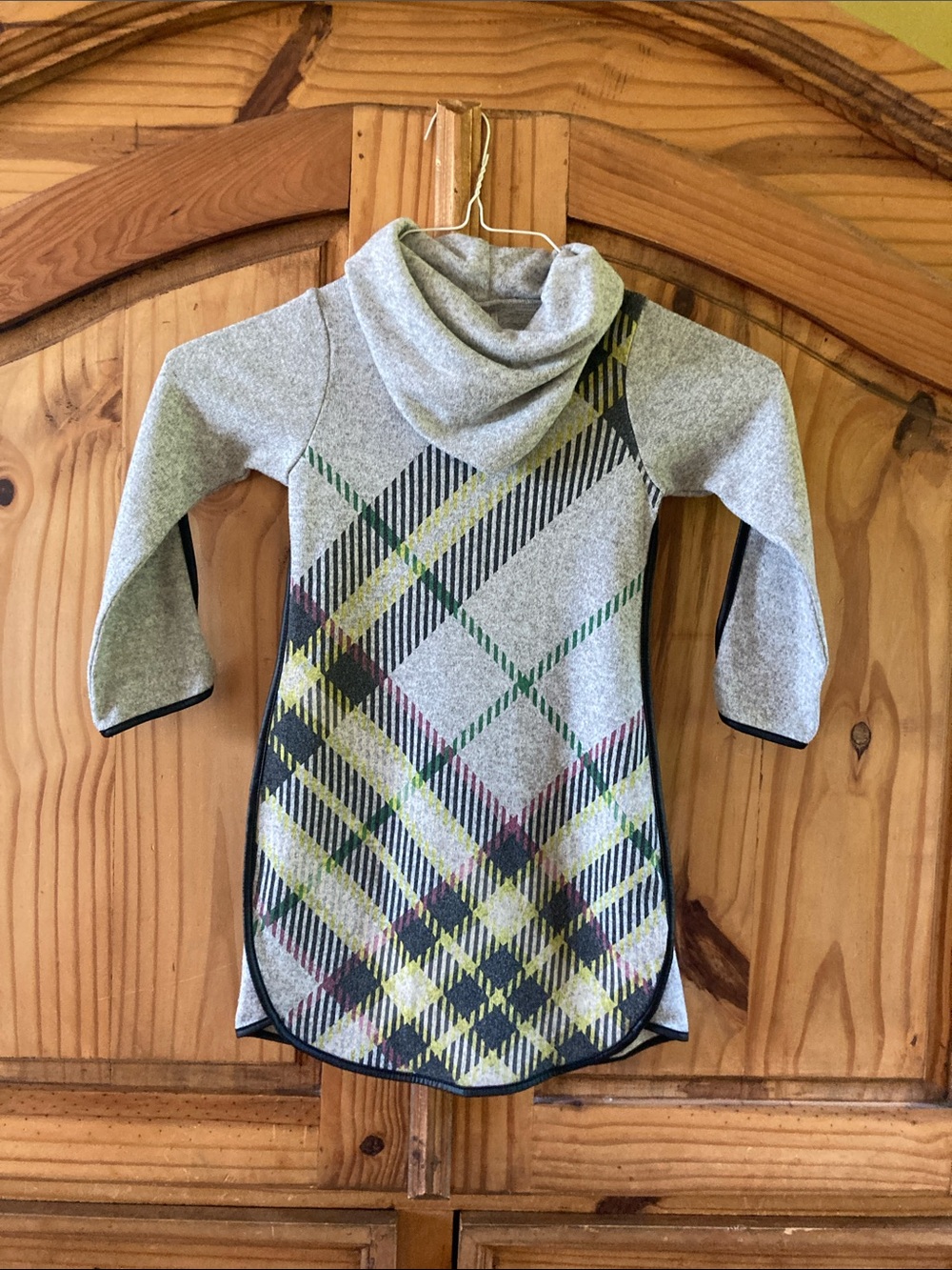 Girls Deux Par Deux gray yellow green long sleeve sweater dress size 5